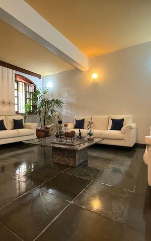 Casa à venda com 225m², 4 quartos e 5 vagas