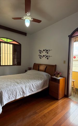 Casa à venda com 225m², 4 quartos e 5 vagas