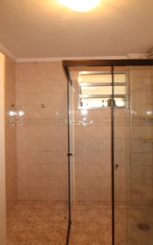 Apartamento à venda com 320m², 4 quartos e 1 vagaCasa 2 - Banheiro