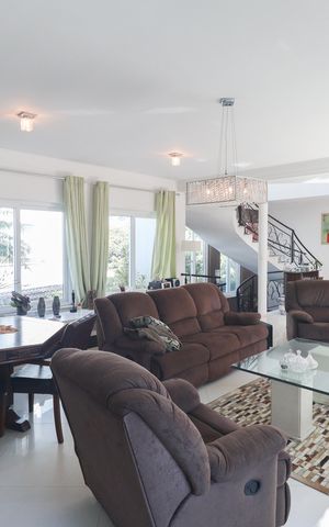 Casa para alugar com 637m², 4 quartos e 4 vagas Casa para alugar com 637m², 4 quartos e 4 vagasSala