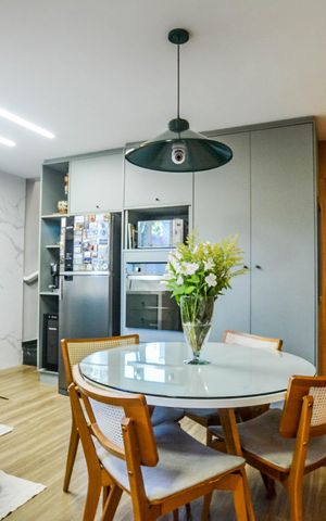 Apartamento à venda com 129m², 2 quartos e 2 vagas Apartamento à venda com 129m², 2 quartos e 2 vagasSala