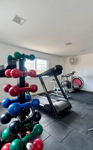 Apartamento à venda com 70m², 3 quartos e 2 vagas Apartamento à venda com 70m², 3 quartos e 2 vagasAcademia