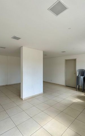 Apartamento à venda com 70m², 3 quartos e 2 vagas Apartamento à venda com 70m², 3 quartos e 2 vagasSalão de Festas