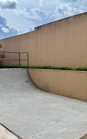 Apartamento à venda com 70m², 3 quartos e 2 vagas Apartamento à venda com 70m², 3 quartos e 2 vagasPista de skate
