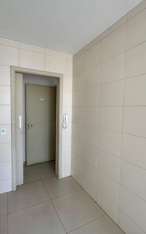 Apartamento à venda com 70m², 3 quartos e 2 vagas Apartamento à venda com 70m², 3 quartos e 2 vagasCozinha