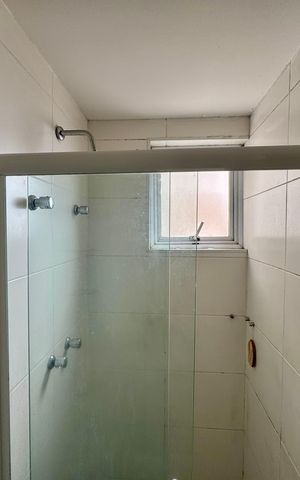 Apartamento à venda com 70m², 3 quartos e 2 vagas Apartamento à venda com 70m², 3 quartos e 2 vagasBanheiro 1