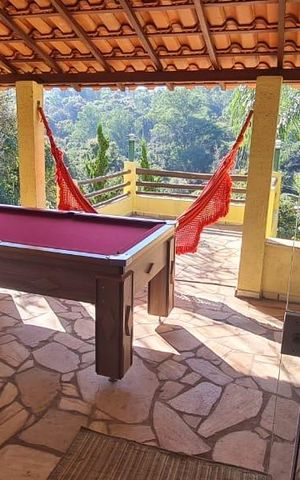 Casa à venda com 736m², 3 quartos e 4 vagasÁrea externa