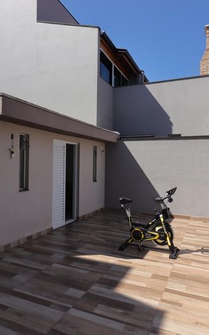 Casa à venda com 354m², 4 quartos e 6 vagasVaranda da Sala da Lareira