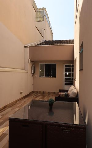 Casa à venda com 354m², 4 quartos e 6 vagasQuintal