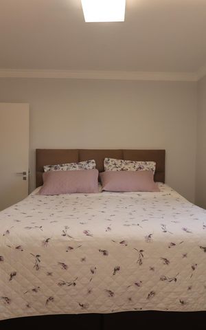 Casa à venda com 354m², 4 quartos e 6 vagasSuíte