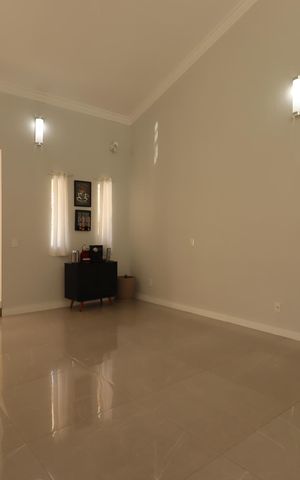 Casa à venda com 354m², 4 quartos e 6 vagasSala de Jantar