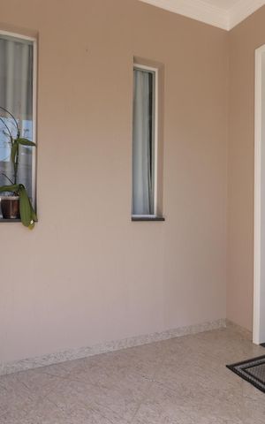 Casa à venda com 354m², 4 quartos e 6 vagasEntrada do Imóvel