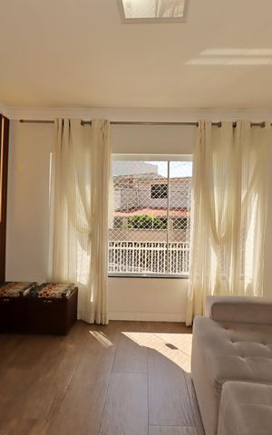 Casa à venda com 354m², 4 quartos e 6 vagasSala de TV