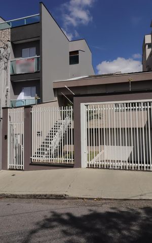 Casa à venda com 354m², 4 quartos e 6 vagasFachada