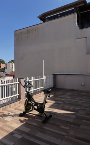 Casa à venda com 354m², 4 quartos e 6 vagasVaranda da Sala da Lareira
