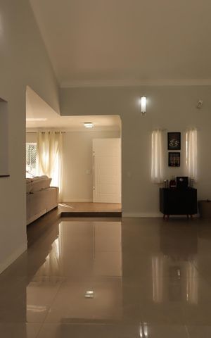 Casa à venda com 354m², 4 quartos e 6 vagasSala de Jantar