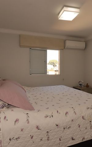 Casa à venda com 354m², 4 quartos e 6 vagasSuíte