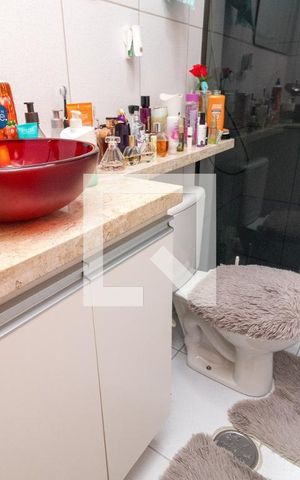 Apartamento à venda com 45m², 2 quartos e 1 vaga Apartamento à venda com 45m², 2 quartos e 1 vagaBanheiro