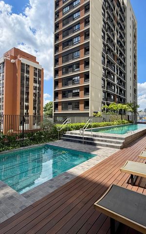 Apartamento à venda com 198m², 3 quartos e 3 vagas Apartamento à venda com 198m², 3 quartos e 3 vagasPiscina
