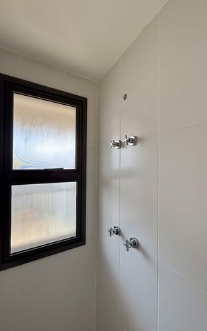Apartamento à venda com 198m², 3 quartos e 3 vagas Apartamento à venda com 198m², 3 quartos e 3 vagasBanheiro Suíte 3