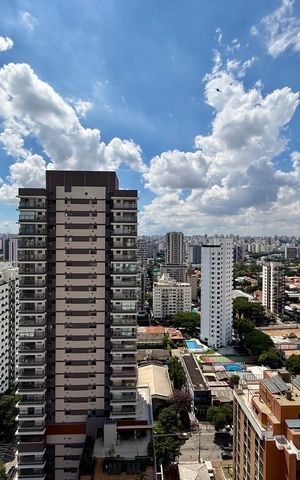 Apartamento à venda com 198m², 3 quartos e 3 vagas Apartamento à venda com 198m², 3 quartos e 3 vagasVista Suíte 1