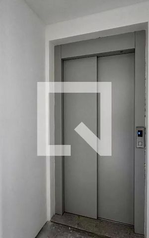 Apartamento à venda com 198m², 3 quartos e 3 vagas Apartamento à venda com 198m², 3 quartos e 3 vagasHall Social Apartamento