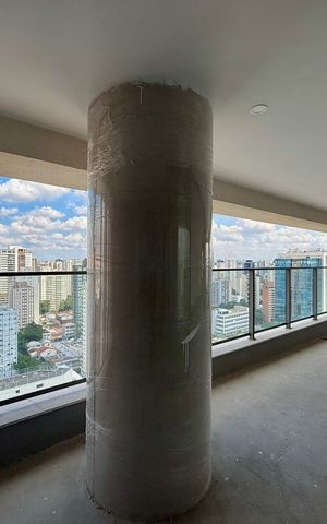 Apartamento à venda com 198m², 3 quartos e 3 vagas Apartamento à venda com 198m², 3 quartos e 3 vagasVaranda