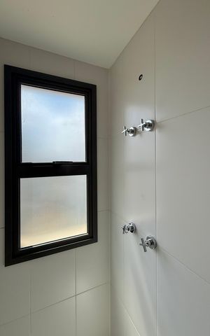 Apartamento à venda com 198m², 3 quartos e 3 vagas Apartamento à venda com 198m², 3 quartos e 3 vagasBanheiro Suíte 2