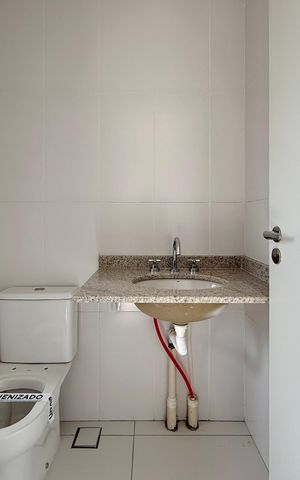 Apartamento à venda com 198m², 3 quartos e 3 vagas Apartamento à venda com 198m², 3 quartos e 3 vagasBanheiro Suíte 3
