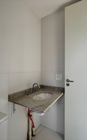 Apartamento à venda com 198m², 3 quartos e 3 vagas Apartamento à venda com 198m², 3 quartos e 3 vagasBanheiro Suíte 3