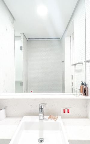 Apartamento à venda com 58m², 1 quarto e 1 vaga Apartamento à venda com 58m², 1 quarto e 1 vagaBanheiro da Suíte