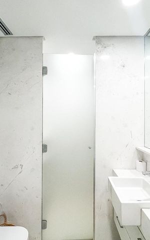Apartamento à venda com 58m², 1 quarto e 1 vaga Apartamento à venda com 58m², 1 quarto e 1 vagaBanheiro da Suíte