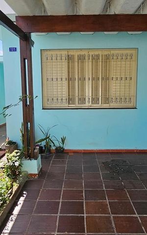 Casa à venda com 65m², 2 quartos e 1 vaga Casa à venda com 65m², 2 quartos e 1 vagaÁrea externa