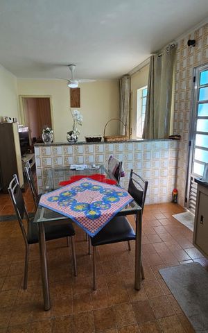 Casa à venda com 65m², 2 quartos e 1 vaga Casa à venda com 65m², 2 quartos e 1 vagaCozinha