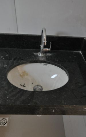 Apartamento à venda com 33m², 1 quarto e sem vagaBanheiro