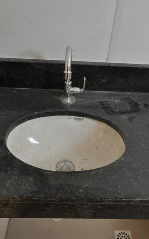 Apartamento à venda com 33m², 1 quarto e sem vagaBanheiro