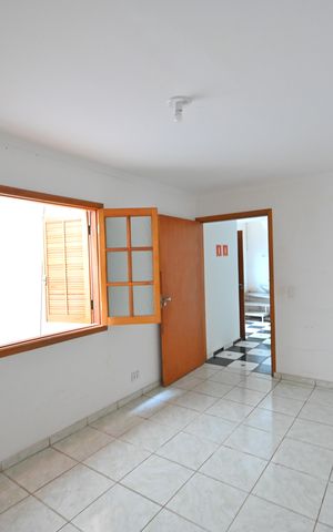Casa à venda com 353m², 8 quartos e 7 vagasSala da Edicula