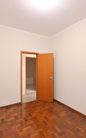 Casa à venda com 353m², 8 quartos e 7 vagasQuarto 3