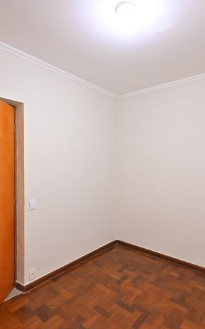 Casa à venda com 353m², 8 quartos e 7 vagasQuarto 2