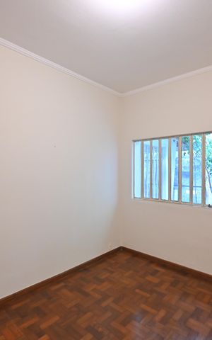 Casa à venda com 353m², 8 quartos e 7 vagasQuarto 3
