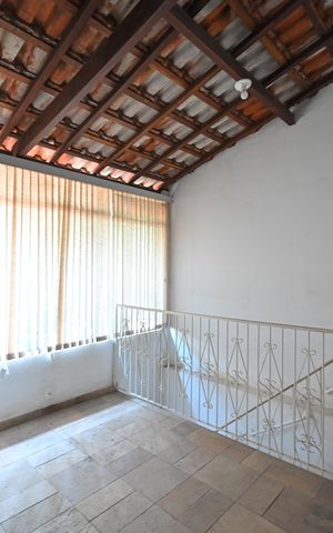 Casa à venda com 353m², 8 quartos e 7 vagasQuarto da Edícula