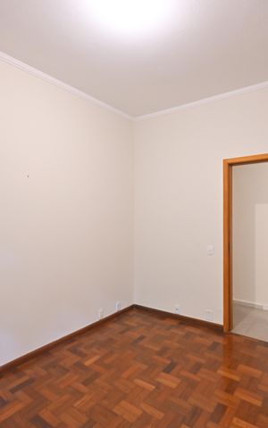 Casa à venda com 353m², 8 quartos e 7 vagasQuarto 3