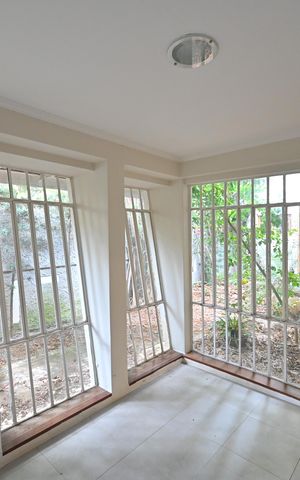 Casa à venda com 353m², 8 quartos e 7 vagasQuarto 5