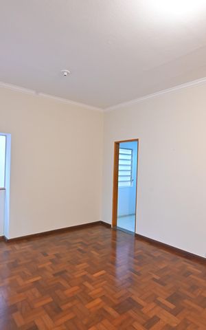 Casa à venda com 353m², 8 quartos e 7 vagasSuíte 1