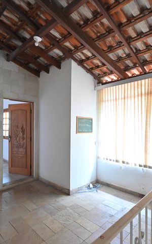 Casa à venda com 353m², 8 quartos e 7 vagasQuarto da Edícula