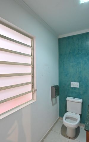 Casa à venda com 353m², 8 quartos e 7 vagasBanheiro da Suíte 1