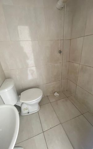 Studio para alugar com 40m², 1 quarto e sem vaga Studio para alugar com 40m², 1 quarto e sem vagaBanheiro