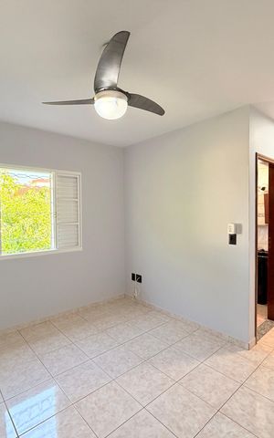 Casa à venda com 284m², 5 quartos e 5 vagasQuarto 4 - Suíte