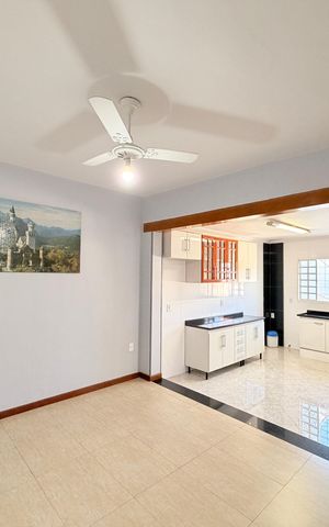 Casa à venda com 284m², 5 quartos e 5 vagasSala de Jantar - Casa 2
