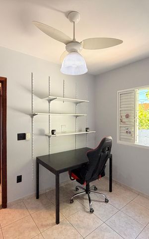 Casa à venda com 284m², 5 quartos e 5 vagasQuarto 3